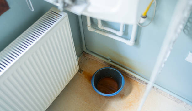 Best Local water damage restoration  in March Ar, CA